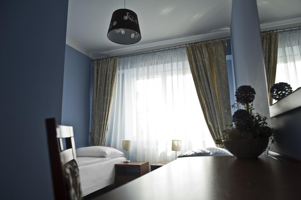 Hotel Korona Лукув Номер фото
