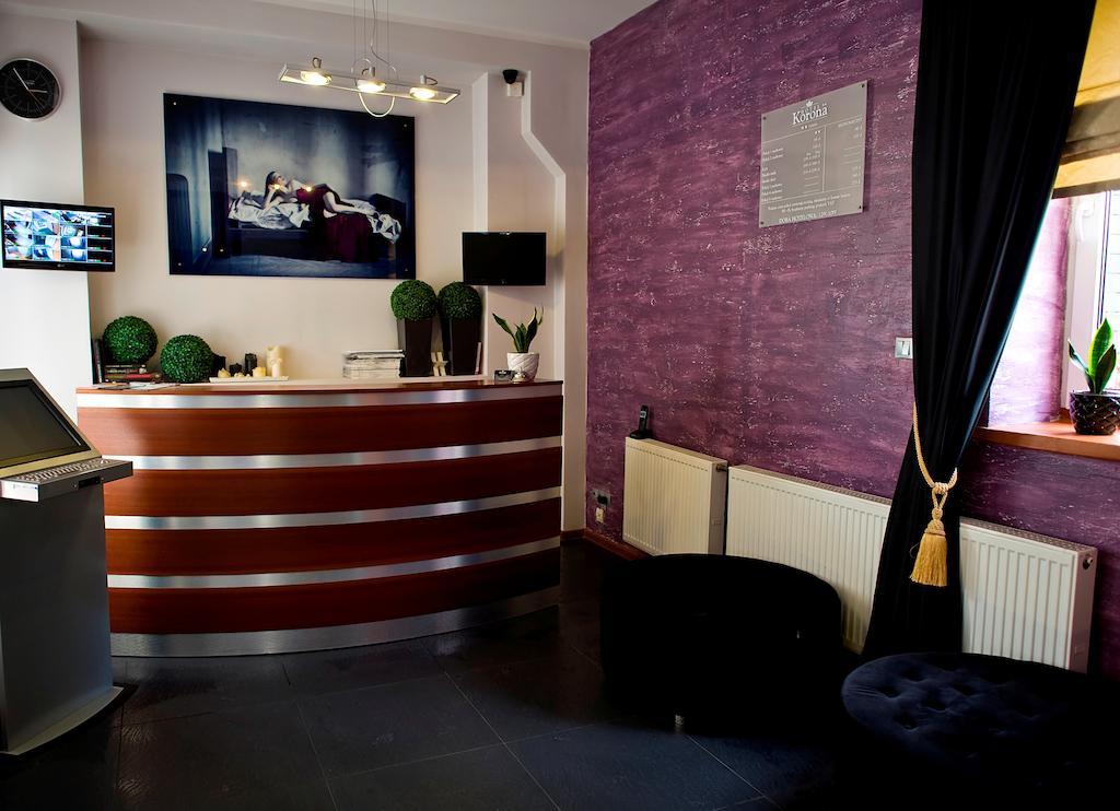 Hotel Korona Лукув Экстерьер фото